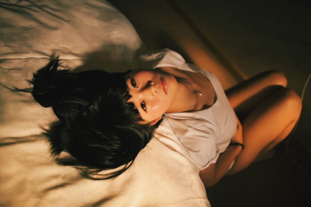 오럴섹스 무릎 꿇는자세